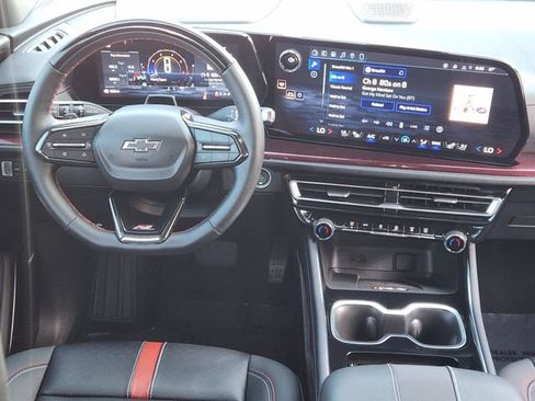 Used 2026 Chevrolet Traverse RS w/ LPO, Floor Liner Package FWD image 29