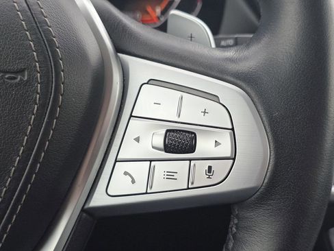 Used 2021 BMW X7 xDrive40i w/ Premium Package image 32