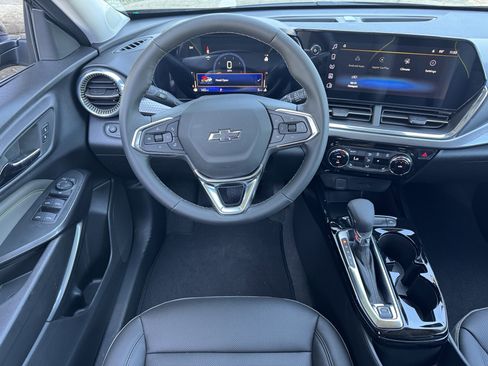 New 2026 Chevrolet Trax ACTIV w/ Driver Confidence Package FWD image 19