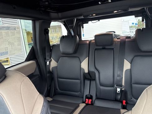 New 2025 Ford Bronco Big Bend w/ Black Diamond Package image 23