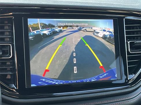 Used 2023 Dodge Durango GT image 39