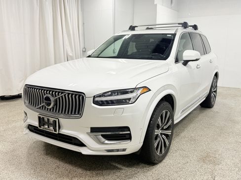 Used 2020 Volvo XC90 T6 Inscription image 3