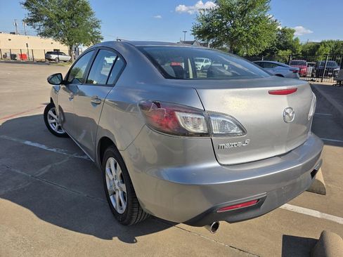 Used 2010 MAZDA MAZDA3 i Touring FWD image 28