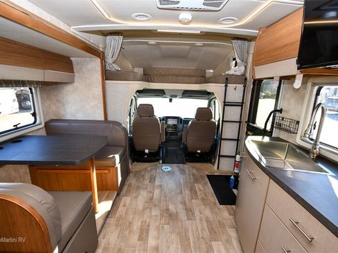 Used 2018 Mercedes-Benz Sprinter 3500 image 11