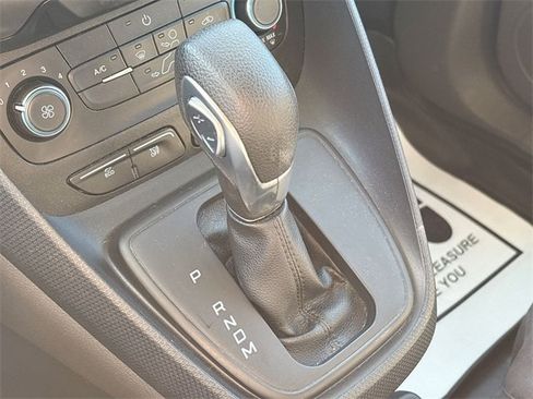 Used 2021 Ford Transit Connect XLT image 26