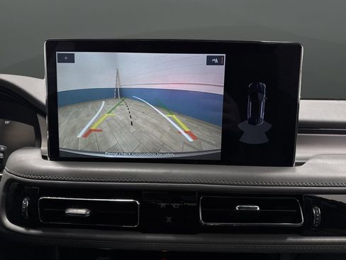 Used 2022 Lincoln Nautilus Reserve image 11