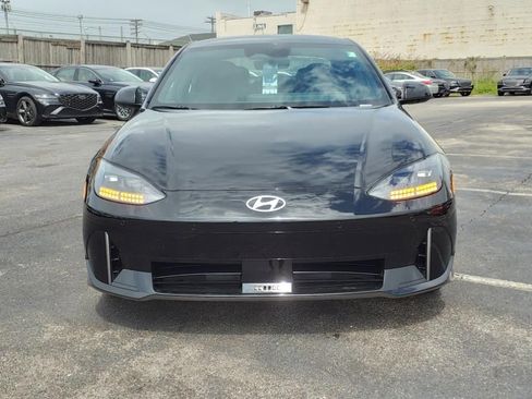 New 2025 Hyundai Ioniq 6 SE image 2