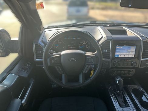 Used 2016 Ford F150 XLT w/ Equipment Group 302A Luxury image 11