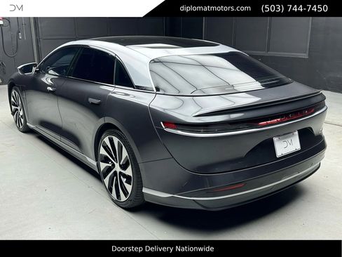 Used 2022 Lucid Air Grand Touring image 4