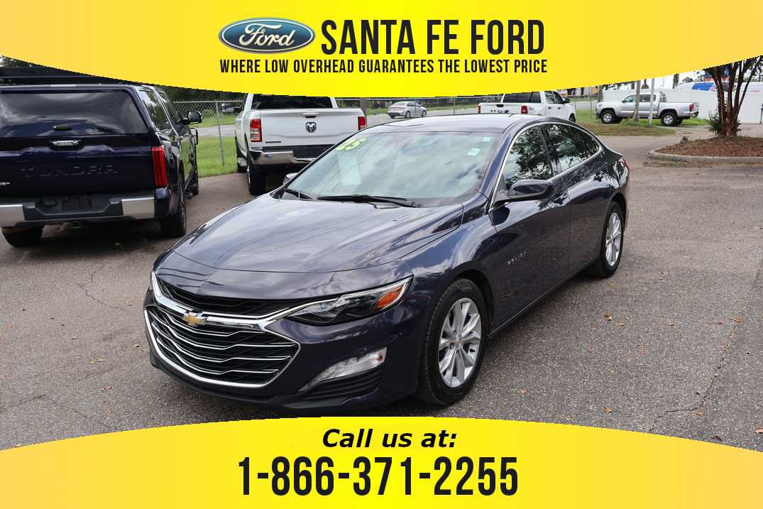 Used 2025 Chevrolet Malibu LT FWD image 1