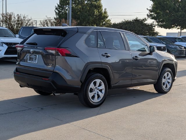 Used 2025 Toyota RAV4 LE FWD image 6