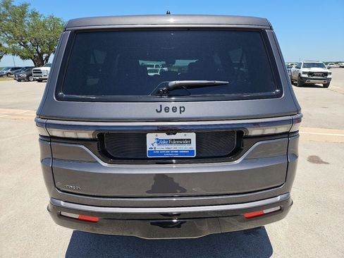 New 2026 Jeep Grand Wagoneer L Summit AWD/4WD image 6