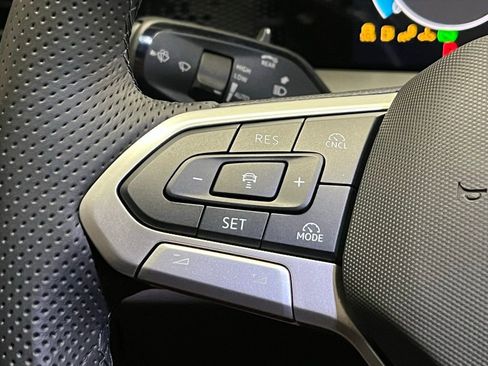 New 2026 Volkswagen Tiguan SE R-Line image 27