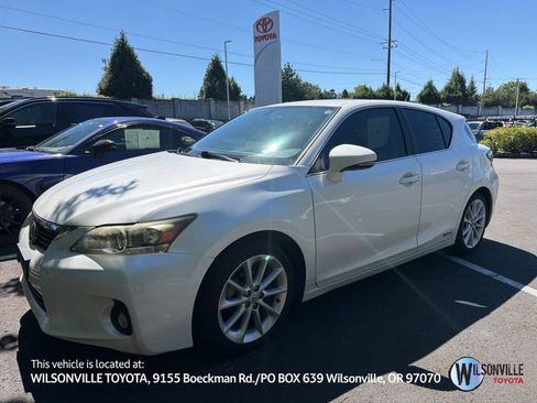Used 2013 Lexus CT 200h FWD image 1