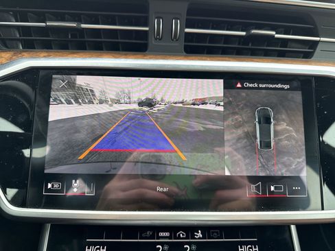 Used 2021 Audi A7 e Premium Plus w/ Black Optic Package image 18