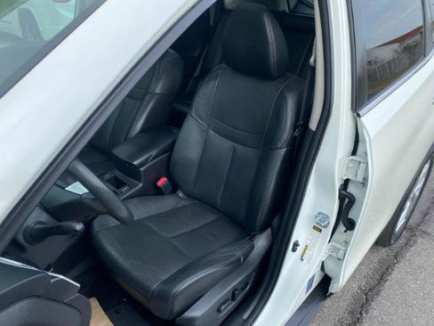 Used 2015 Nissan Rogue SL w/ SL Premium Package image 14