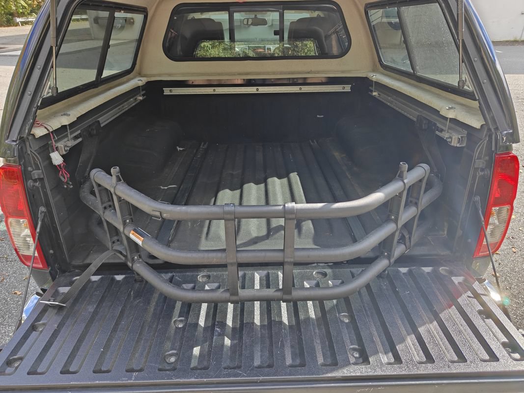 Used 2016 Nissan Frontier SV w/ SV Value Truck Package AWD/4WD image 10