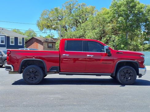 Used 2024 Chevrolet Silverado 2500 LTZ w/ LTZ Convenience Package image 28