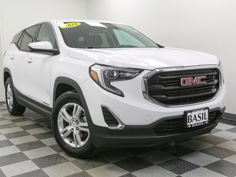 Used 2018 GMC Terrain SLE image 2