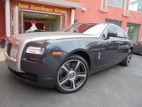 Used 2011 Rolls-Royce Ghost RWD image 2