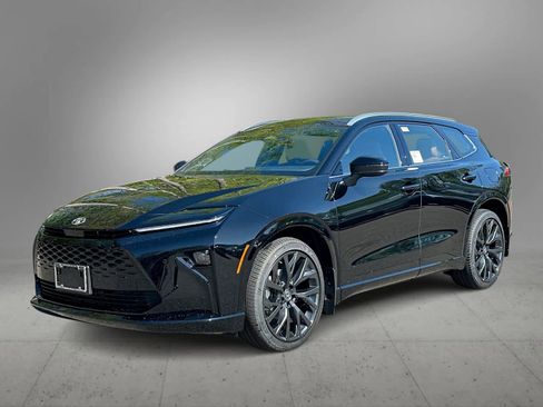 New 2026 Toyota Crown Signia AWD/4WD image 1