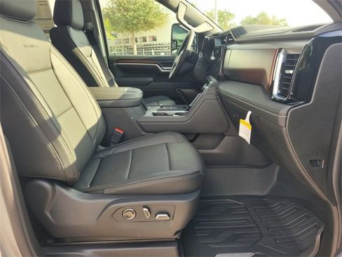 New 2026 GMC Sierra 2500 Denali w/ Denali Reserve Package image 15