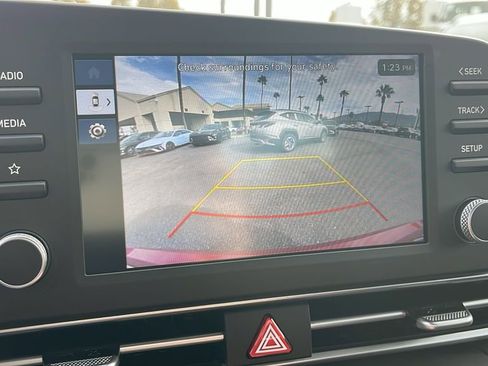 Used 2026 Hyundai Elantra SE FWD image 20