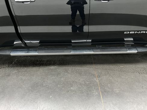 Used 2024 GMC Sierra 1500 Denali w/ Technology Package image 15