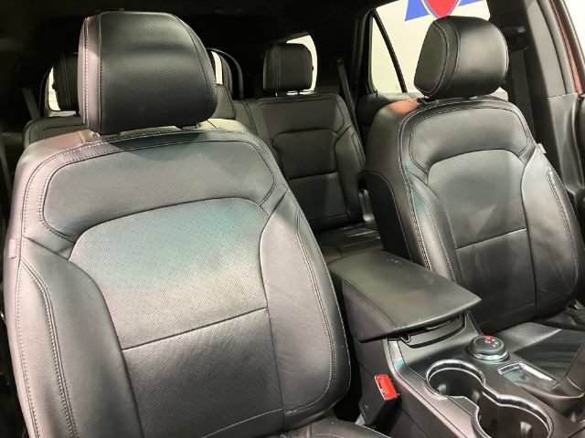 Used 2016 Ford Explorer Limited w/ Equipment Group 301A AWD/4WD image 33