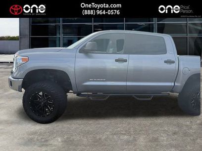 Used 2017 Toyota Tundra SR5 w/ SR5 Upgrade Package