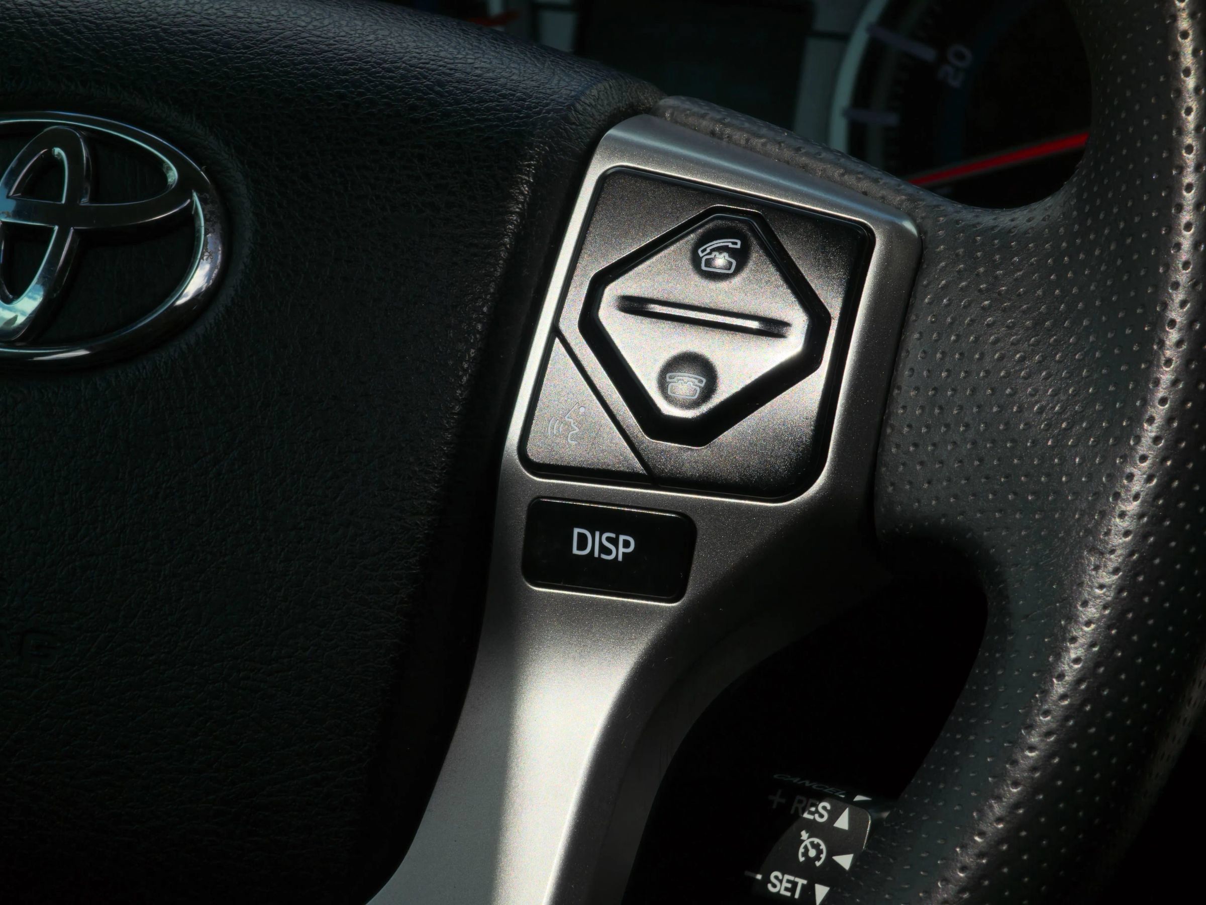 Used 2017 Toyota 4Runner Limited AWD/4WD image 24