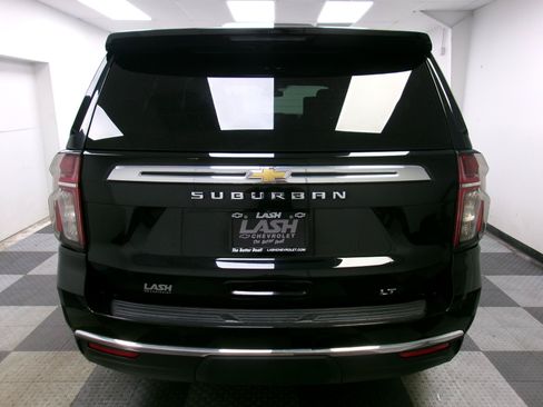 Used 2021 Chevrolet Suburban LT w/ Rear Media and Nav Package AWD/4WD image 15
