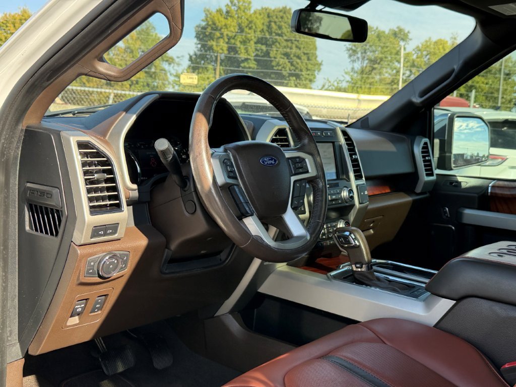 Used 2019 Ford F150 King Ranch w/ Equipment Group 601A Luxury AWD/4WD image 17