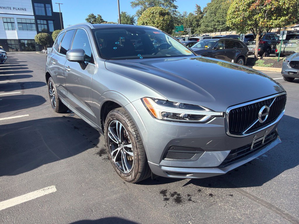 Used 2020 Volvo XC60 T5 Momentum w/ Protection Package AWD/4WD image 6