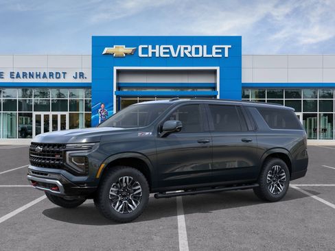 New 2026 Chevrolet Suburban Z71 AWD/4WD image 3