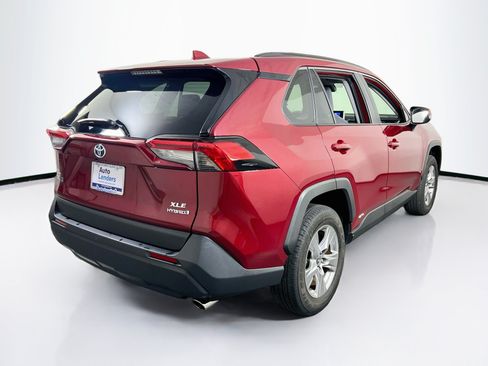 Used 2023 Toyota RAV4 XLE AWD/4WD image 5