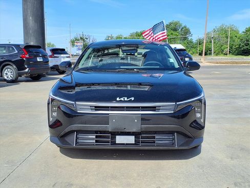 Used 2025 Kia K4 FWD image 23