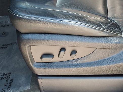 Used 2015 Chevrolet Tahoe LT image 15