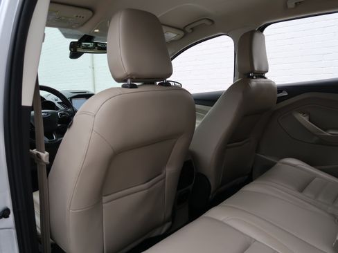 Used 2018 Ford Escape Titanium AWD/4WD image 33