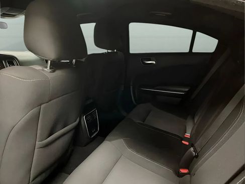 Used 2022 Dodge Charger SXT RWD image 11