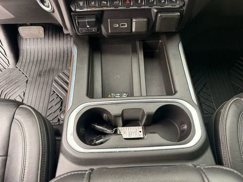 Used 2021 Chevrolet Silverado 2500 High Country w/ Z71 Off-Road Package image 23