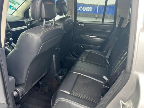Used 2014 Jeep Compass Latitude AWD/4WD image 18