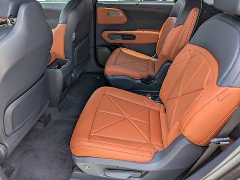 New 2027 Kia Telluride SX image 16