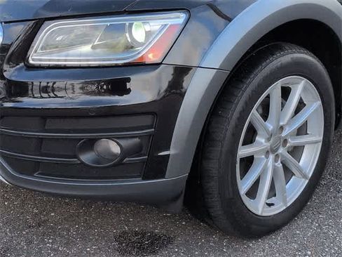 Used 2017 Audi Q5 2.0T Premium Plus w/ Technology Package image 11