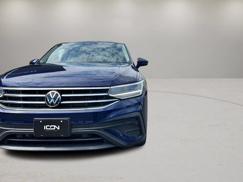 Used 2023 Volkswagen Tiguan SE AWD/4WD image 24