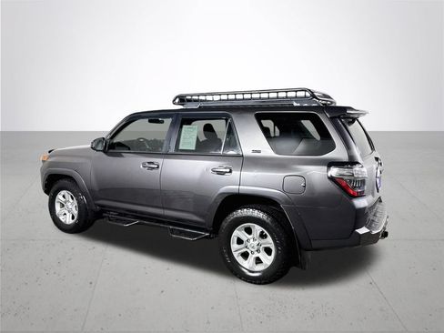 Used 2016 Toyota 4Runner SR5 RWD image 8