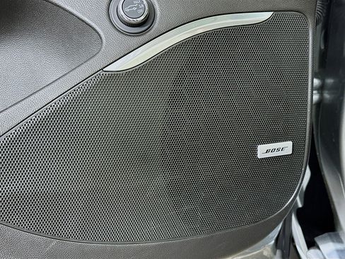 Used 2024 Buick Enclave Avenir w/ Avenir Technology Package image 19