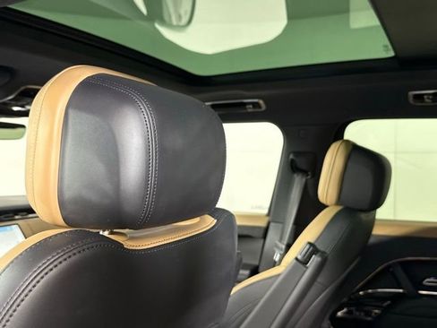 Used 2023 Land Rover Range Rover Sport SE Dynamic image 22