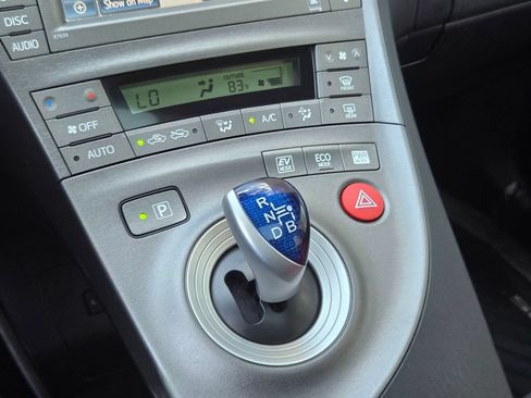 Used 2013 Toyota Prius Five w/ Advanced Technology Pkg FWD image 20