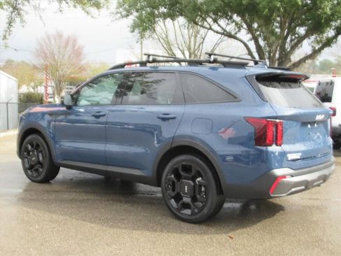 Used 2024 Kia Sorento X-Line EX image 4